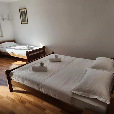 Pansion Karolina Alojamento de Acomodação e Pequeno-almoço Međugorje