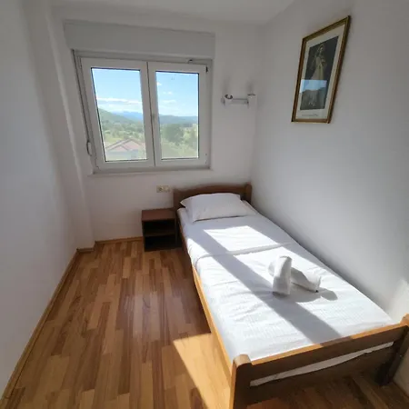 Bed & Breakfast Pansion Karolina 3*