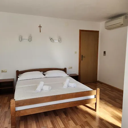 Pansion Karolina * Međugorje