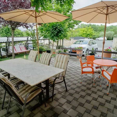 Pansion Karolina Alojamento de Acomodação e Pequeno-almoço