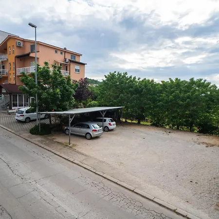 Pansion Karolina * Međugorje